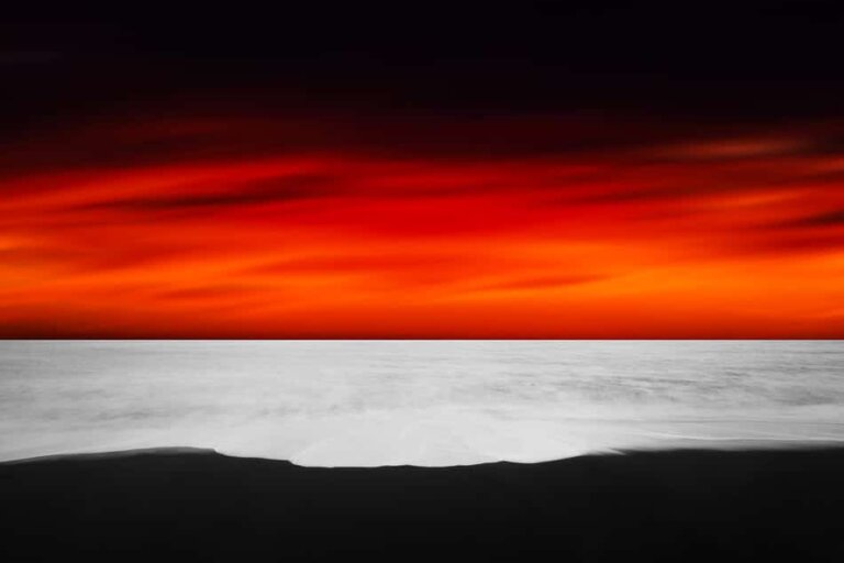 Between Red and Black