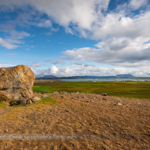 Vue sur le lac Mývatn en Islande