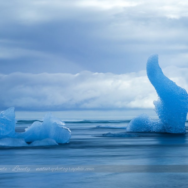 Icebergs à Jokulsarlon en islande