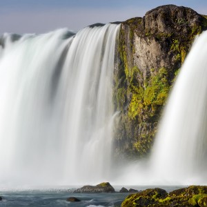 White Noise Cascades de Goðafoss - Islande