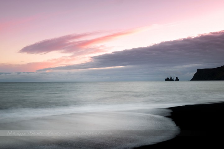 Reynisdrangar en Islande