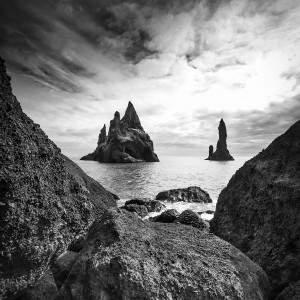 Les aiguilles de lave noire de Reynisdrangar - Islande