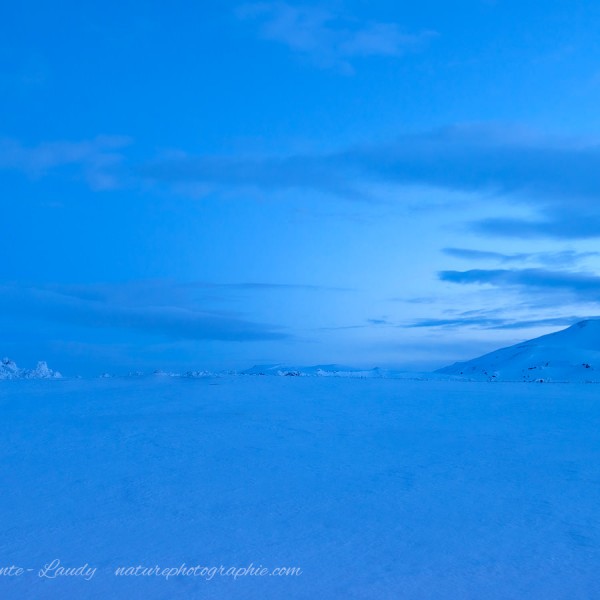 Real Blues Nuit sans fin en Islande