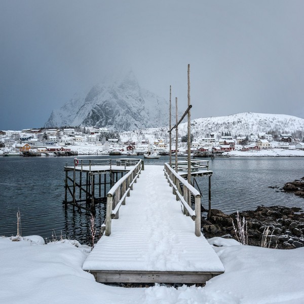 A Short Story Ponton des Lofoten
