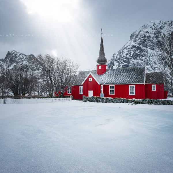 Flakstad Church Église de Flakstad en Norvège - Lofoten