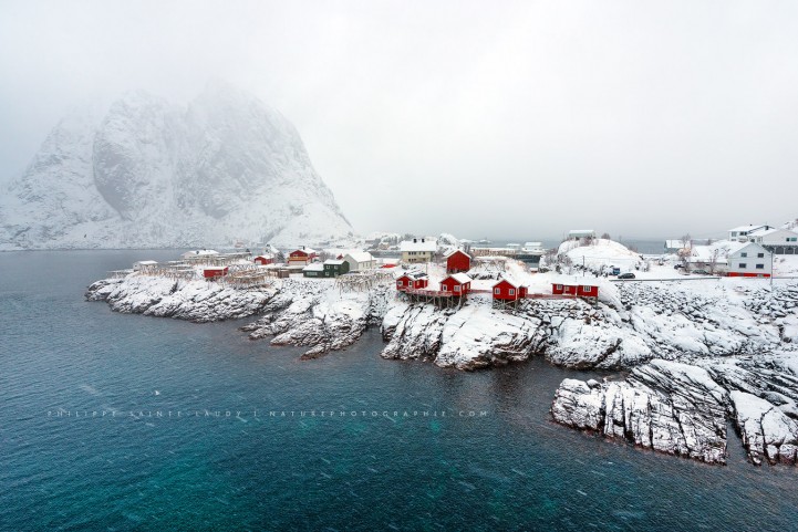 Hamnoy dans le brouillard