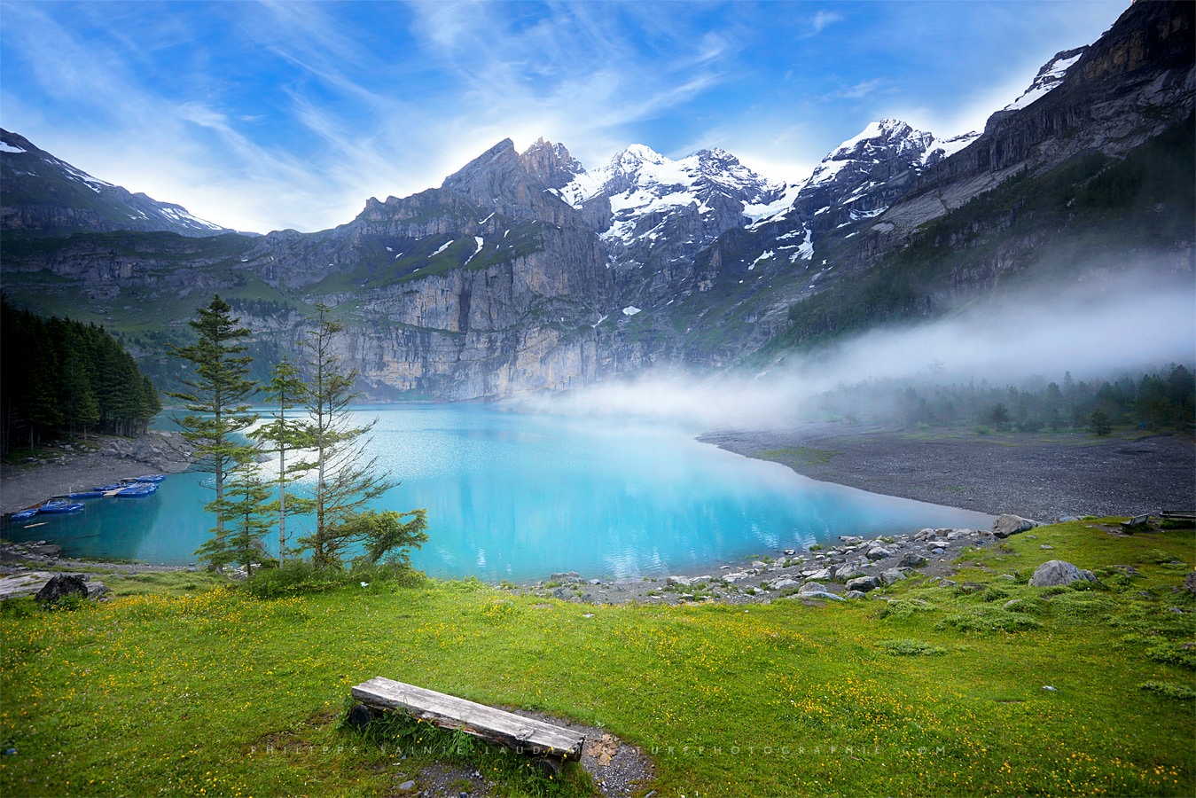 Le lac Oeschinensee en Suisse