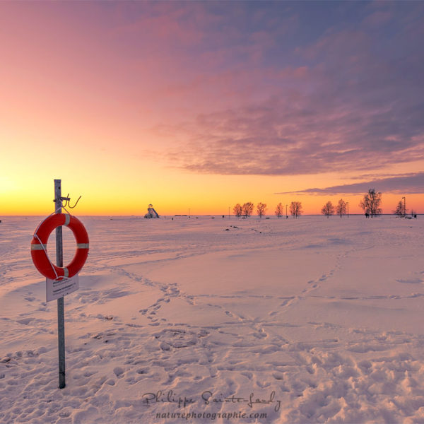 A calm Sunrise Un coucher de soleil en hiver - Plage de Oulu en Finlande