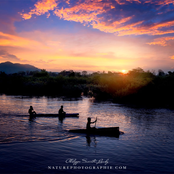 Goodbye Sun Fin de journée sur l'île de Don Det