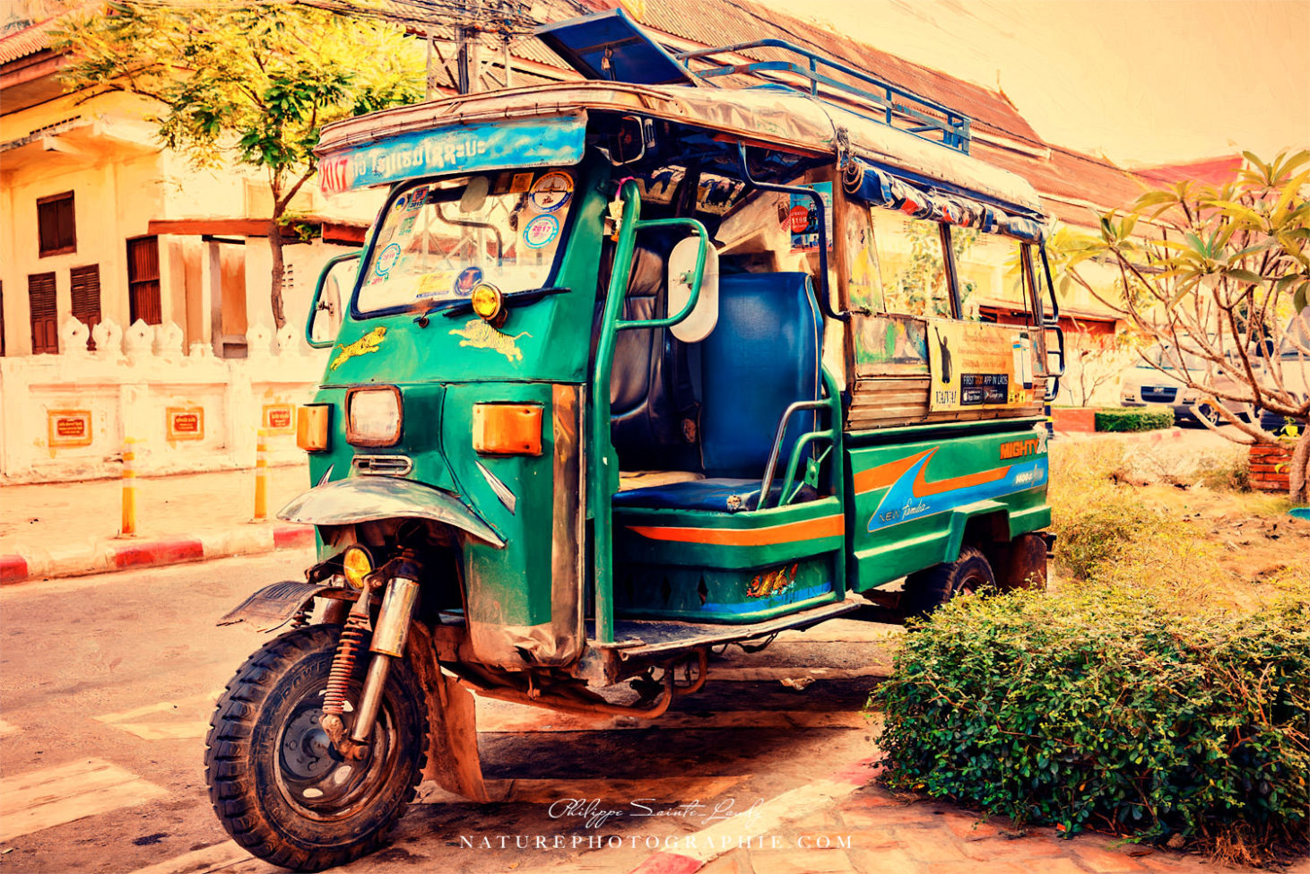 Tuk yuk au Laos