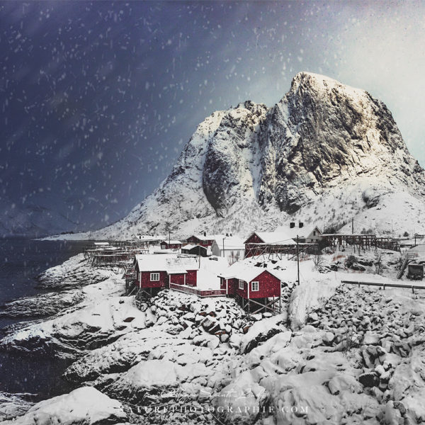 Goodbye Blue Sky Photo de Hamnoy sous la neige en Norvège