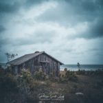 Cabane de pêche abandonnée en Estonie