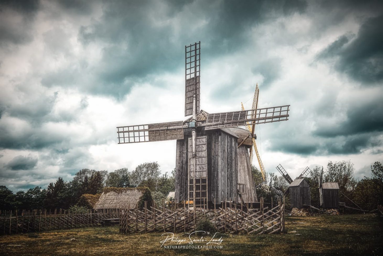 Effet Orton sur un moulin à vent en Estonie