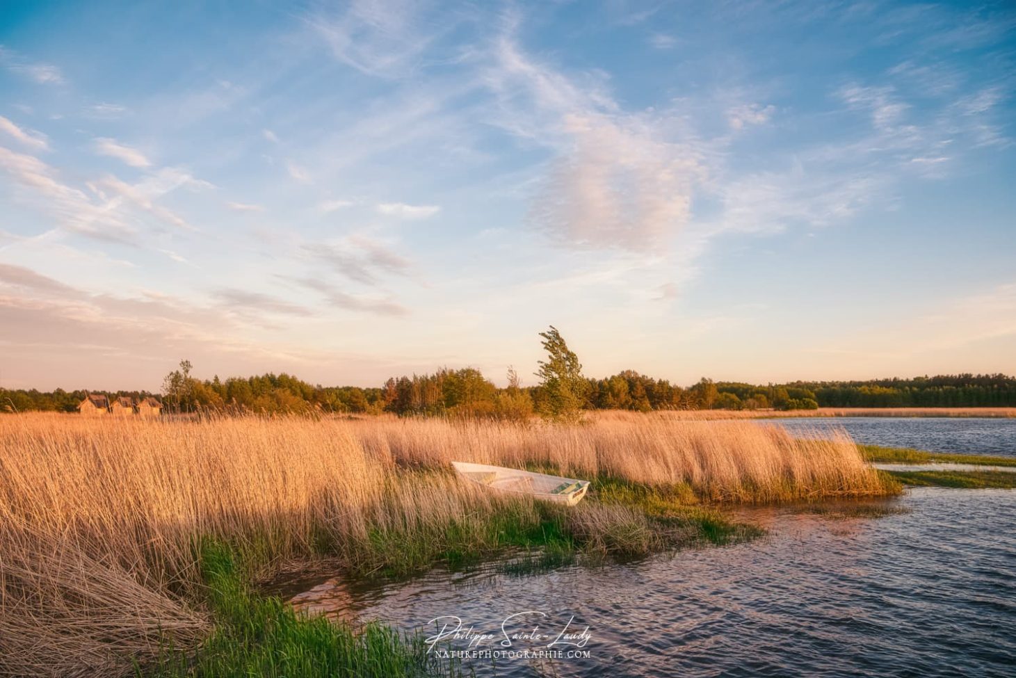 Fin de journée à Mahu en Estonie devant un paysage bucolique