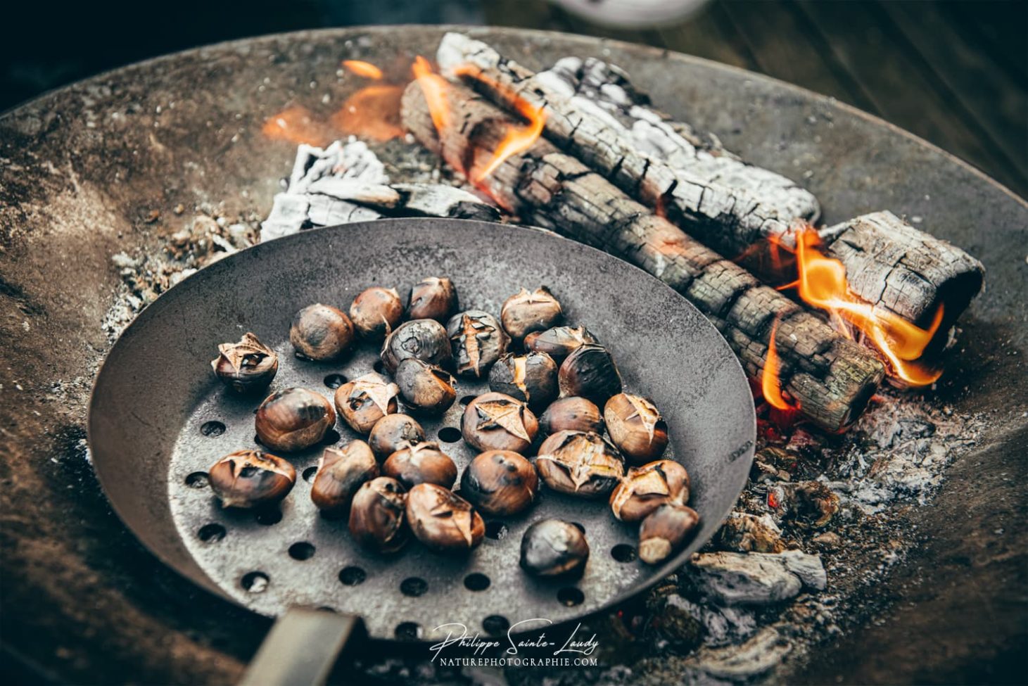 Châtaignes sur les braises