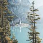 L'une des cascades entourant le lac Oeschinen