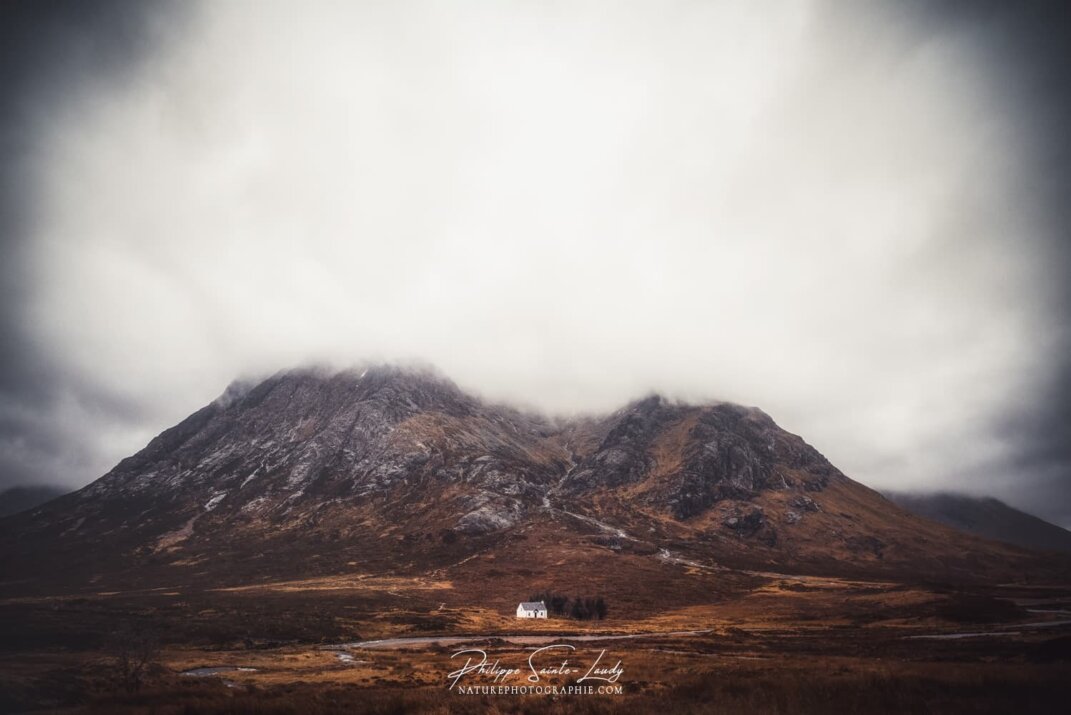 Photo classique des Highlands en Écosse