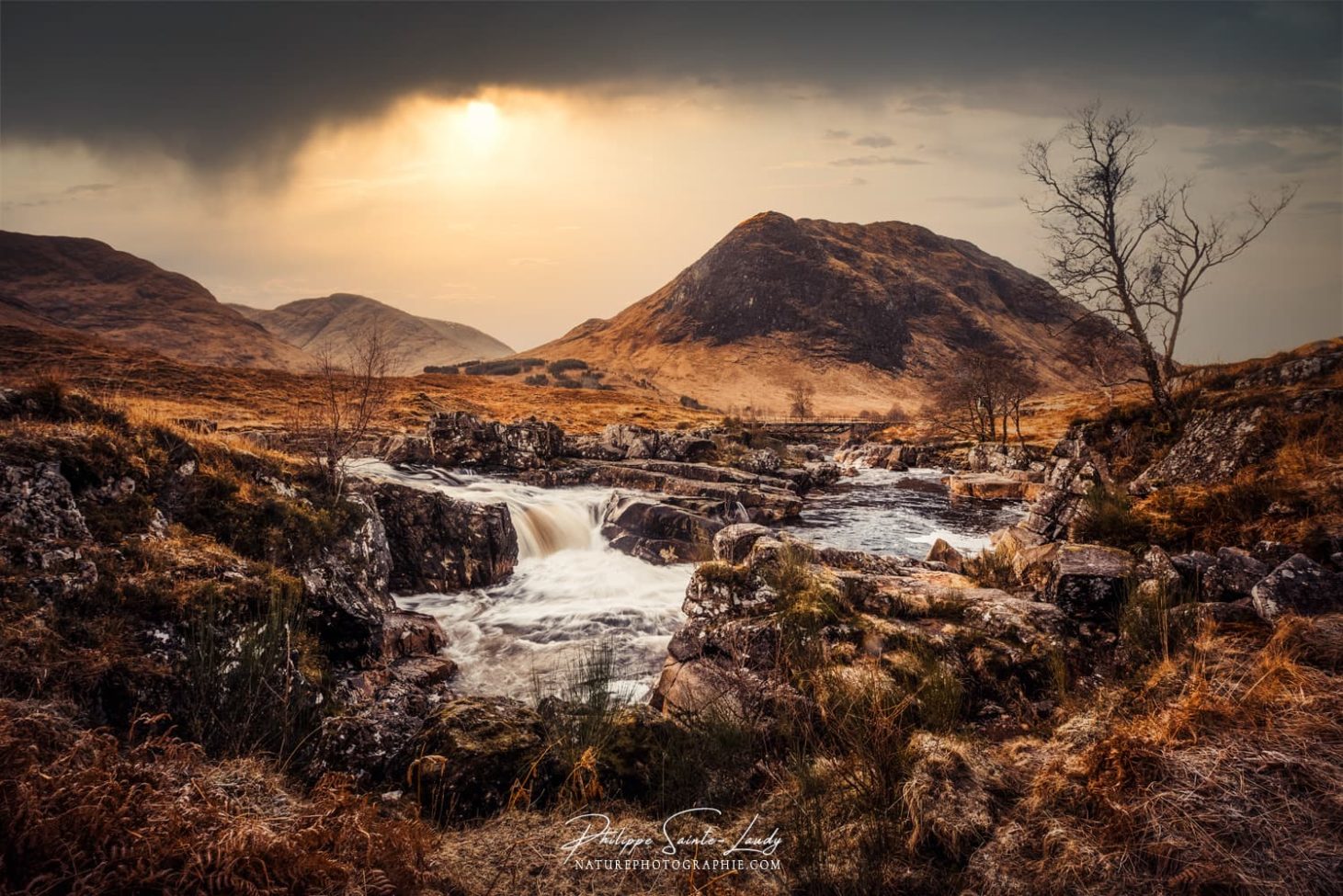 Chute d'eau dans les Highlands