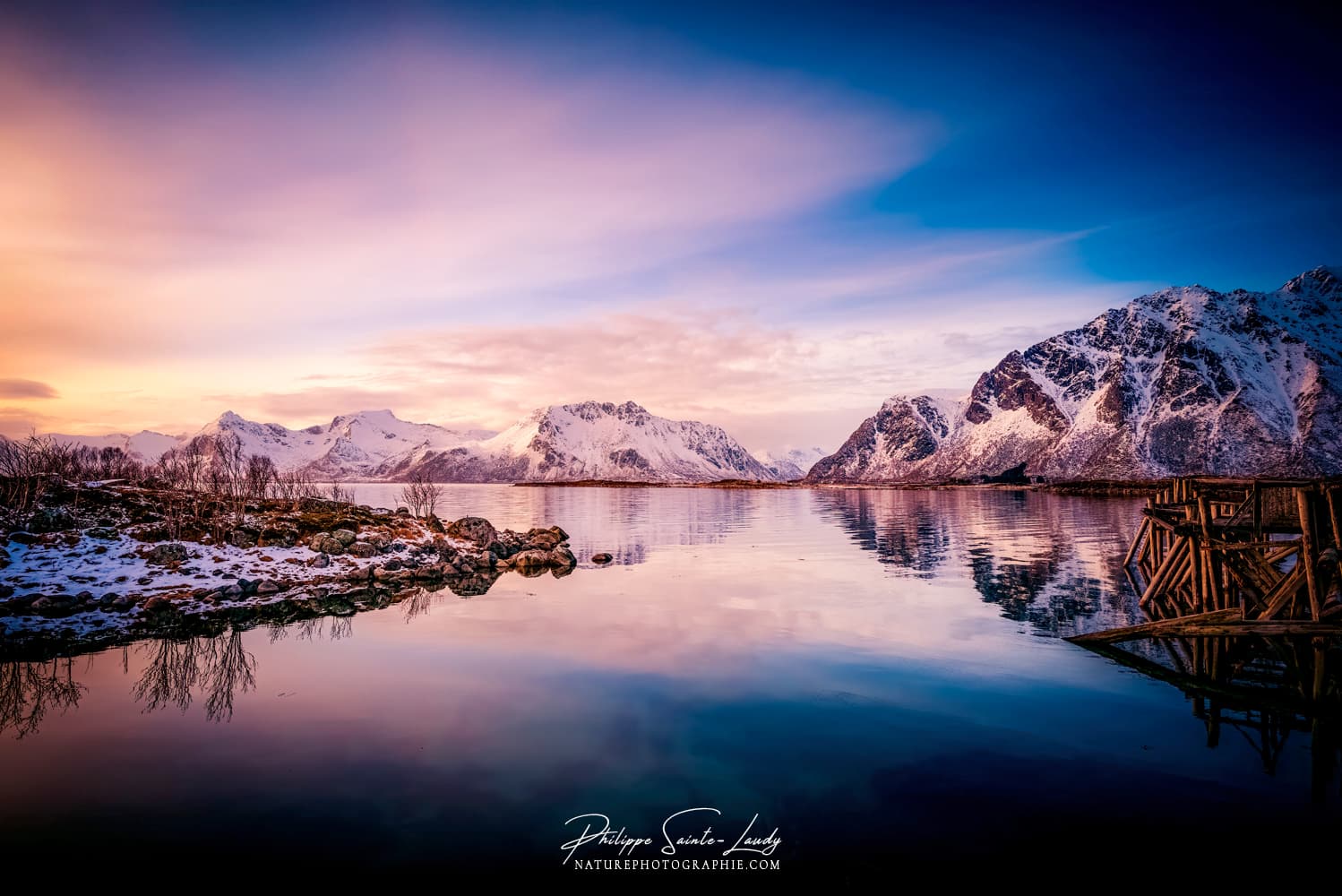 Coucher de soleil sur les fjords de Norvège