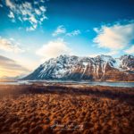 Balade dans les îles Lofoten au coucher de soleil