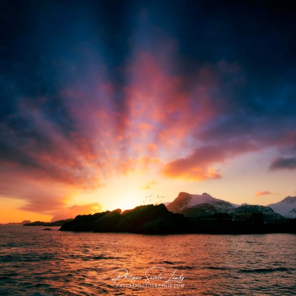 Hold you in my Heart Coucher de soleil à Svolvaer en Norvège - Lofoten