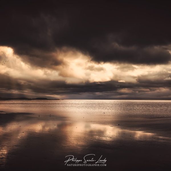 Ride in the Sky Ciel tourmenté au-dessus de la mer