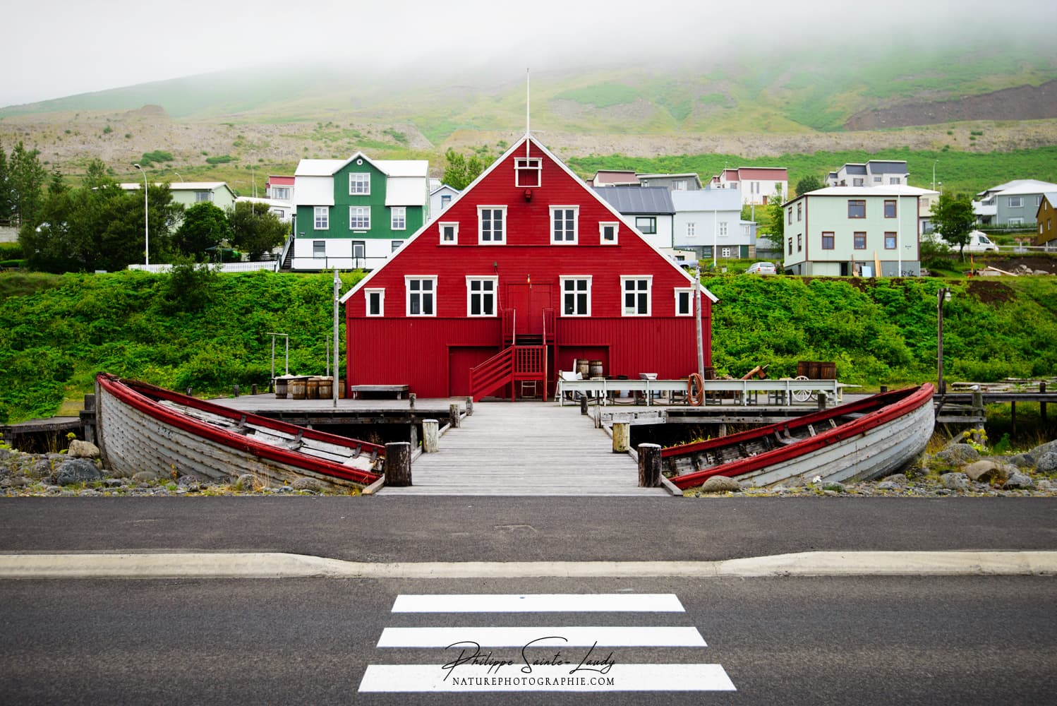 Le passage piéton de Siglufjordur en Islande