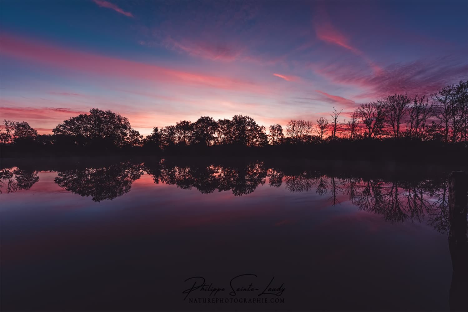 Coucher de soleil sur un étang en Lorraine