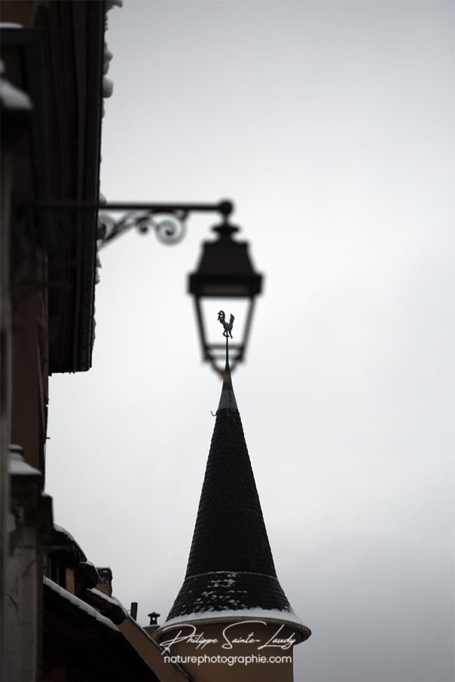 Lanterne et toit pointu