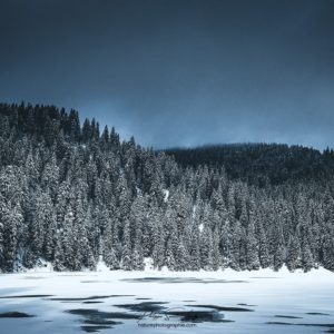 Ciel de neige et paysage blanc