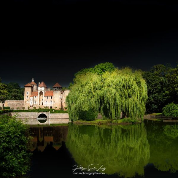 Sercy on Black Ciel noir sur le Château de Sercy