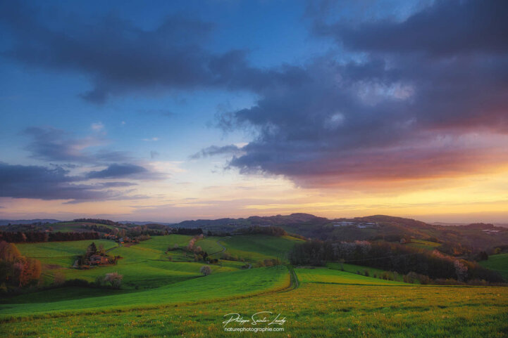 Coucher de soleil sur les Monts du Lyonnais