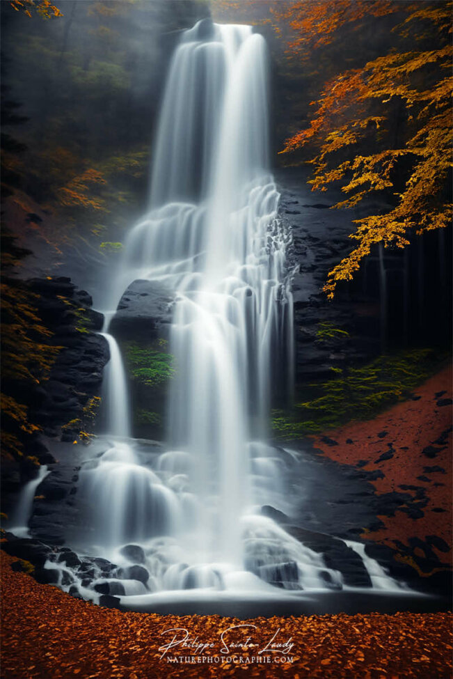 Photos de cascades réalisées avec l'aide de l'IA intelligence artificielle générative de Photoshop